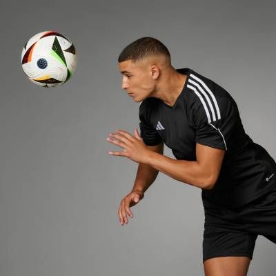 adidas_fussballliebe_uefa_euro_2024_match_ball_e1.jpg