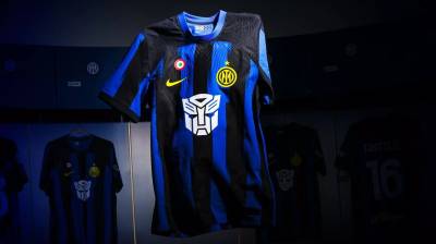 inter_milan_2023_24_nike_transformers_shirt_b.jpg