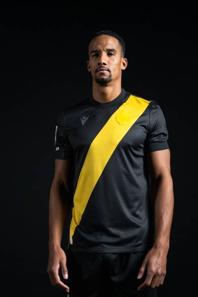 bristol_rovers_2023_macron_140th_anniversary_kit_b.jpeg