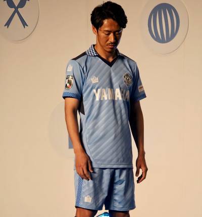 jubilo_iwata_2024_admiral_home_kit_f.jpeg