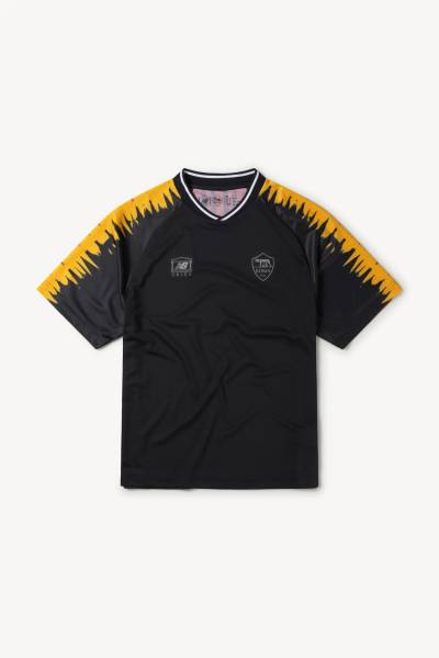 as_roma_aries_2022_pre_game_jersey_a.jpg