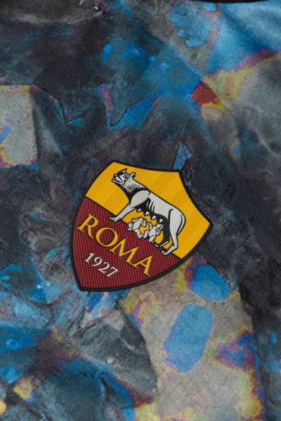 as_roma_aries_2022_goalkeeper_jersey_h.jpg