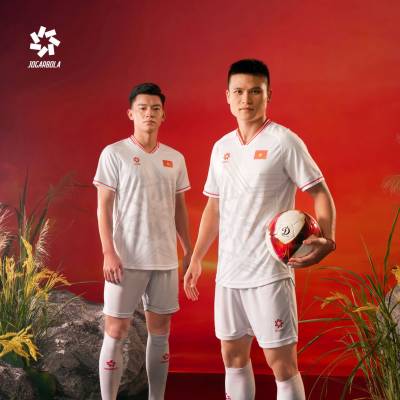 vietnam_2024_jogarbola_home_away_kits_b.jpeg