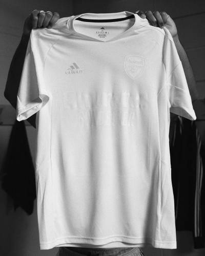 arsenal_2024_adidas_no_more_red_shirt_g.jpeg