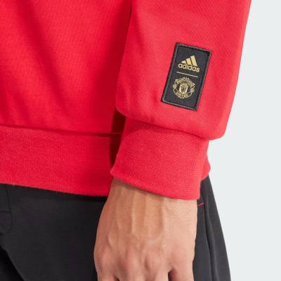 manchester_united_cultural_story_crew_sweatshirt_mufc_red_e1.jpg