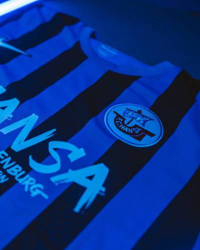 hansa_rostock_2022_2023_special_edition_shirt_e.jpeg