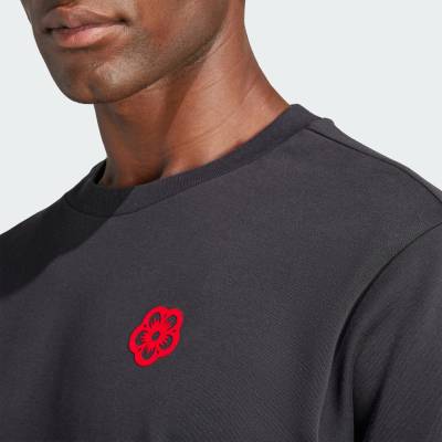 manchester_united_cultural_story_crew_sweatshirt_black_f1.jpg