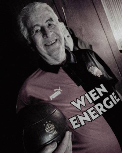 rapid_wien_2024_puma_125th_anniversary_shirt_c.jpeg