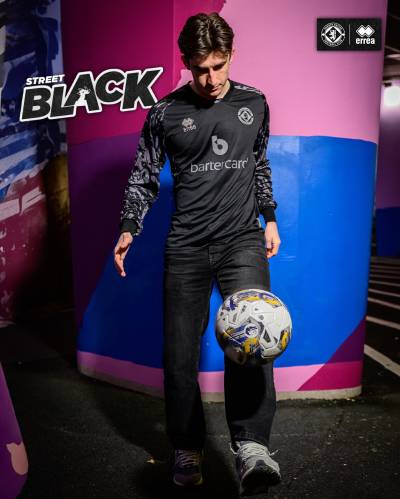 dundee_united_2023_24_errea_third_kit_c.jpeg