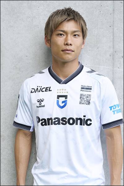 gamba_osaka_2024_hummel_away_kit_a.jpeg