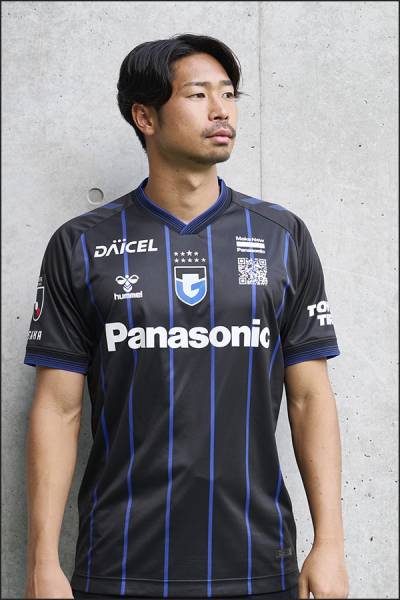 gamba_osaka_2024_hummel_home_kit_a.jpeg