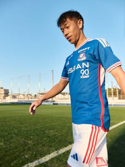 yokohama_f_marinos_2024_adidas_home_kit_d.jpeg