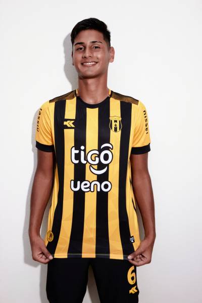 club_guarani_2024_kyrios_home_away_kits_e.jpeg
