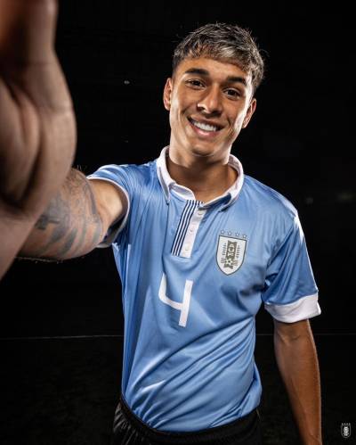 uruguay_2024_pre_olympics_home_and_away_kits_d.jpeg
