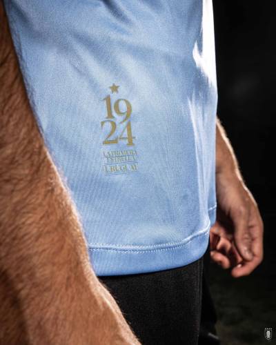 uruguay_2024_pre_olympics_home_and_away_kits_e.jpeg
