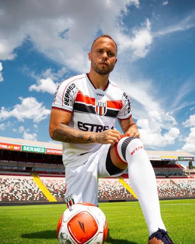 botafogo_futebol_2024_volt_home_kit_a.jpeg