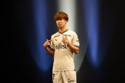 kawasaki_frontale_2024_away_kit_2.jpeg