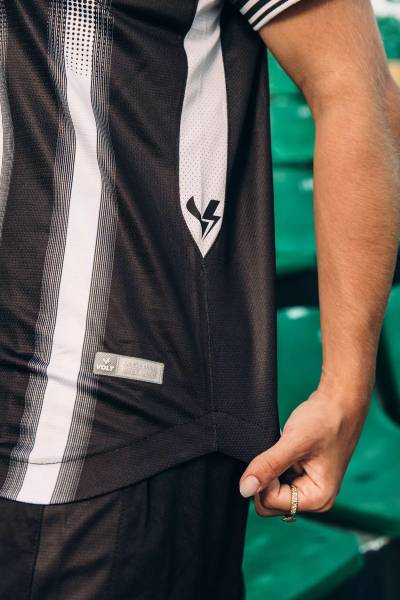 figueirense_2024_volt_third_kit_h.jpg