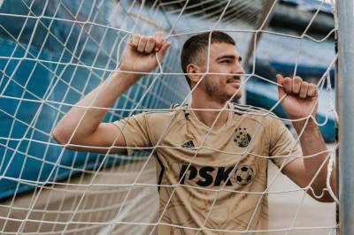 dinamo_zagreb_2022_2023_third_kit_d.jpeg