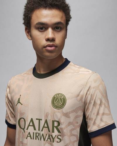 paris_saint_germain_2023_24_nike_fourth_kit_3.jpeg
