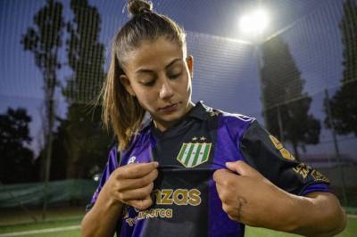 banfield_2024_athix_home_and_away_kits_h.jpeg