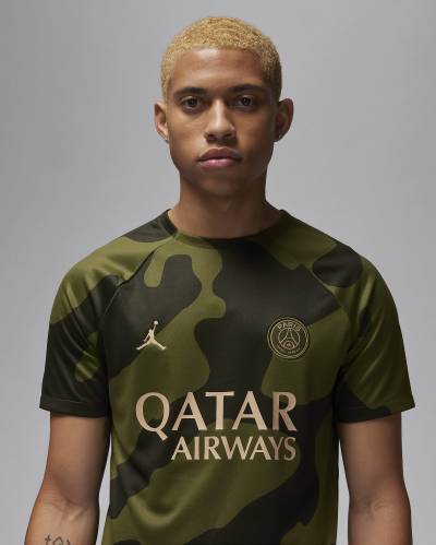 paris_saint_germain_2023_24_jordan_pre_match_shirt_3.jpeg