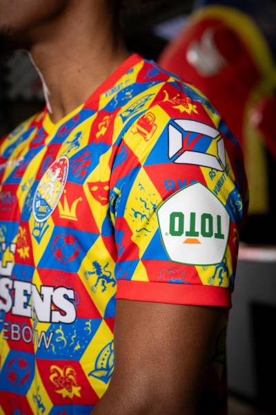 rkc_waalwijk_2024_stanno_carnival_shirt_i.jpeg