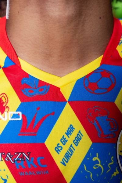rkc_waalwijk_2024_stanno_carnival_shirt_j.jpeg
