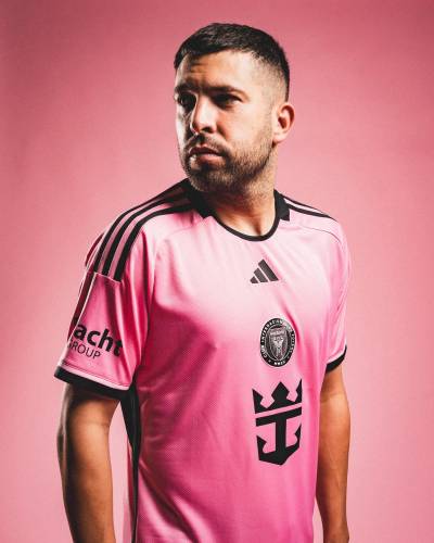 inter_miami_2024_25_adidas_home_kit_8.jpeg
