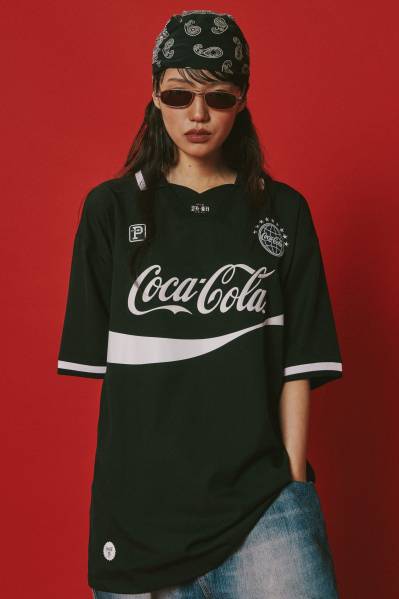 over_the_pitch_coca_cola_shirt_black_10.jpg
