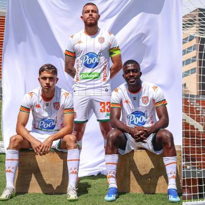 envigado_2024_kappa_away_kit_b.jpeg