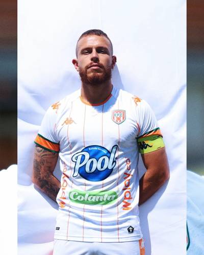 envigado_2024_kappa_away_kit_f.jpeg