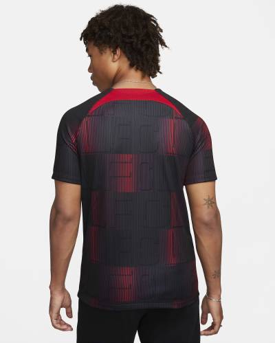 liverpool_2024_pre_match_top_gym_red_wolf_grey_2.jpeg