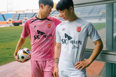 jeju_united_2024_fila_away_kit_f.jpeg