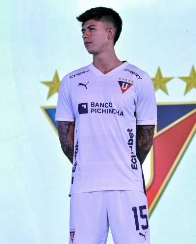 liga_de_quito_ldu_2024_puma_home_away_third_kit_2.jpg