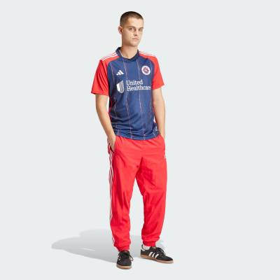 new_england_revolution_2024_25_adidas_home_kit_h1.jpg