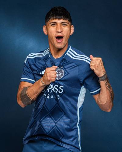sporting_kansas_city_2024_25_adidas_away_kit_b.jpeg