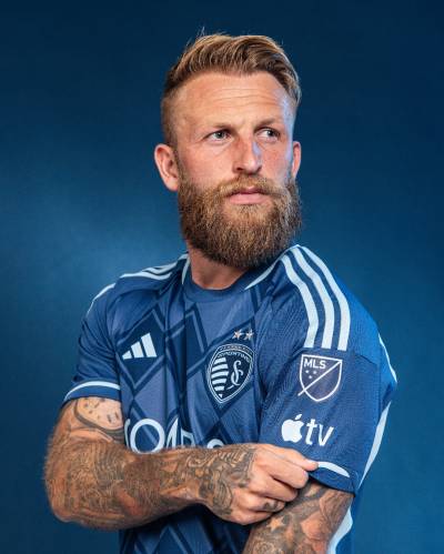 sporting_kansas_city_2024_25_adidas_away_kit_d.jpeg
