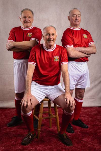 bristol_city_1974_heritage_kit_09.jpeg