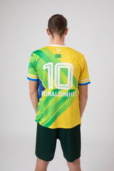 ronaldinho_by_dryworld_review_b1.jpg