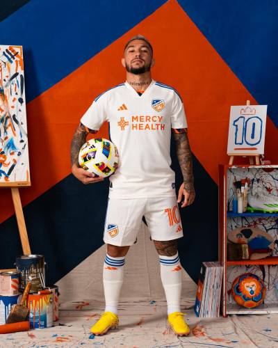 fc_cincinnati_2024_25_adidas_away_kit_1.jpeg