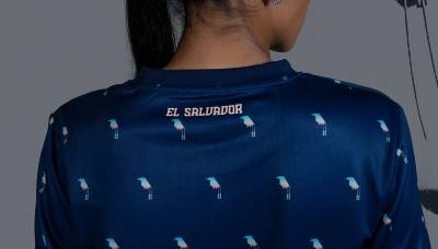 el_salvador_2024_25_pre-match_shirt_d.jpeg