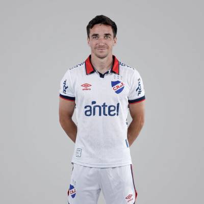 club_nacional_2024_home_shirt_a.jpg