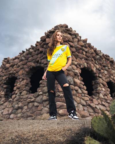 new_mexico_united_2024_puma_away_kit_b.jpeg