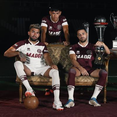 club_lanus_2024_errea_home_away_kits_a.jpeg