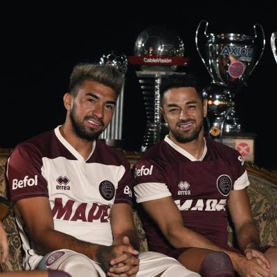 club_lanus_2024_errea_home_away_kits_b.jpeg