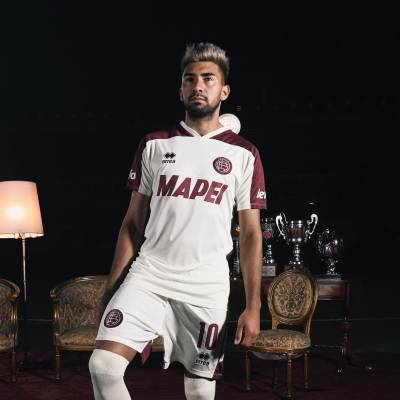 club_lanus_2024_errea_home_away_kits_c.jpeg
