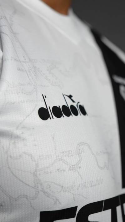ponte_preta_2024_diadora_home_away_kits_c.jpeg
