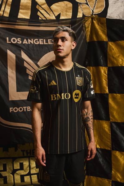 los_angeles_fc_2024_25_adidas_home_kit_c.jpeg