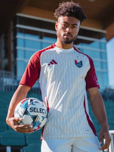 north_carolina_2024_adidas_away_kit_a.jpg